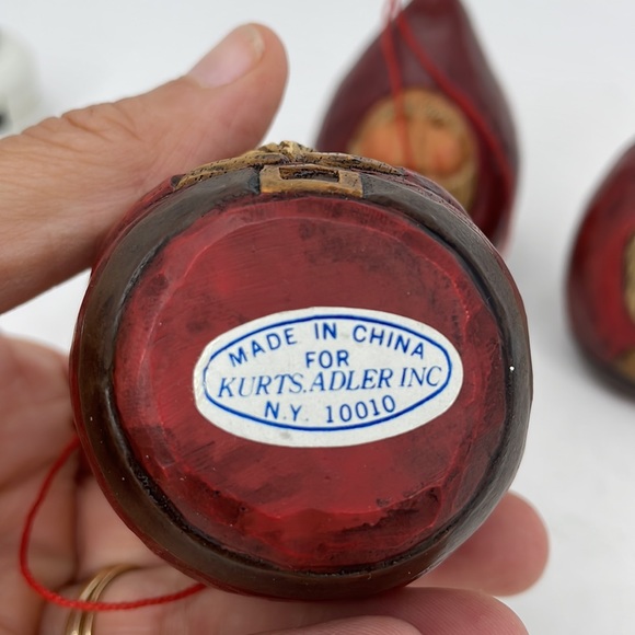 Santa Faces Oval Shape Porcelain Ornaments - Picture 9 of 12